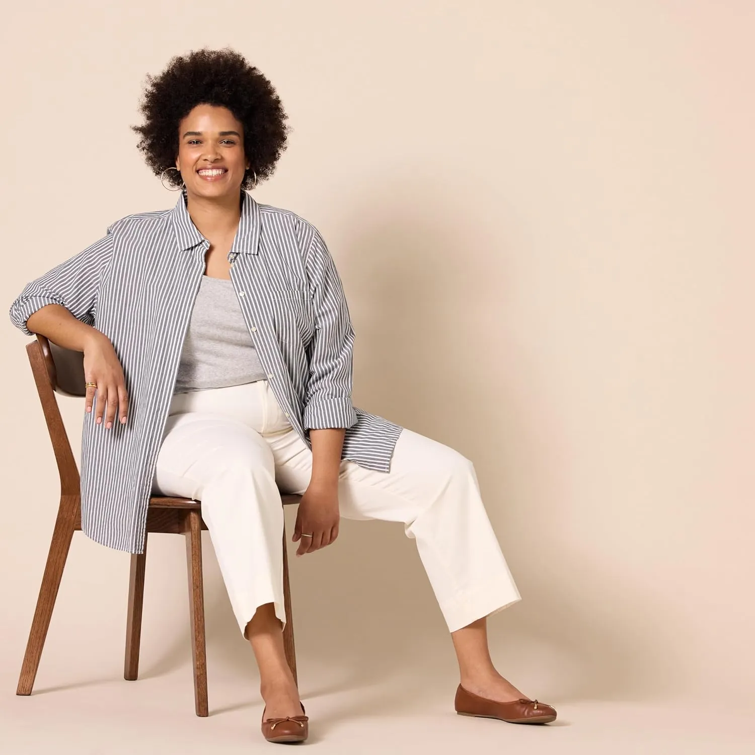Amazon Essentials Women's High-Rise Slim-Fit Ankle-Length Wide-Leg Khaki Pant